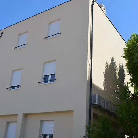 Apartment Central